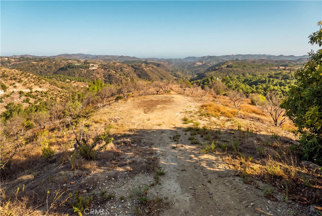 22103 Carancho Property Photo 9