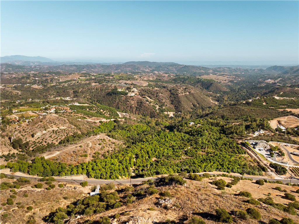 22103 Carancho Property Photo 13