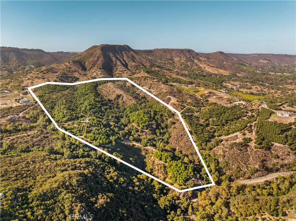 22103 Carancho Property Photo 17