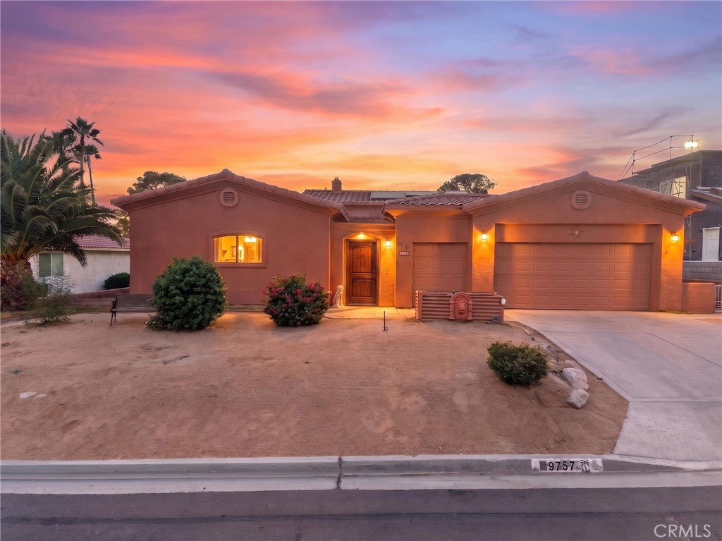 9757 Oakmount Boulevard Property Photo