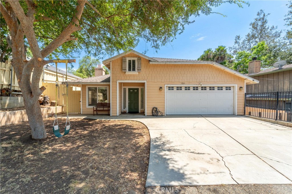 1311 E Mission Property Photo 1