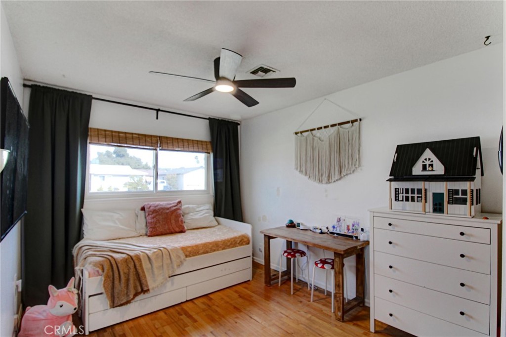 1247 Devon Property Photo 13