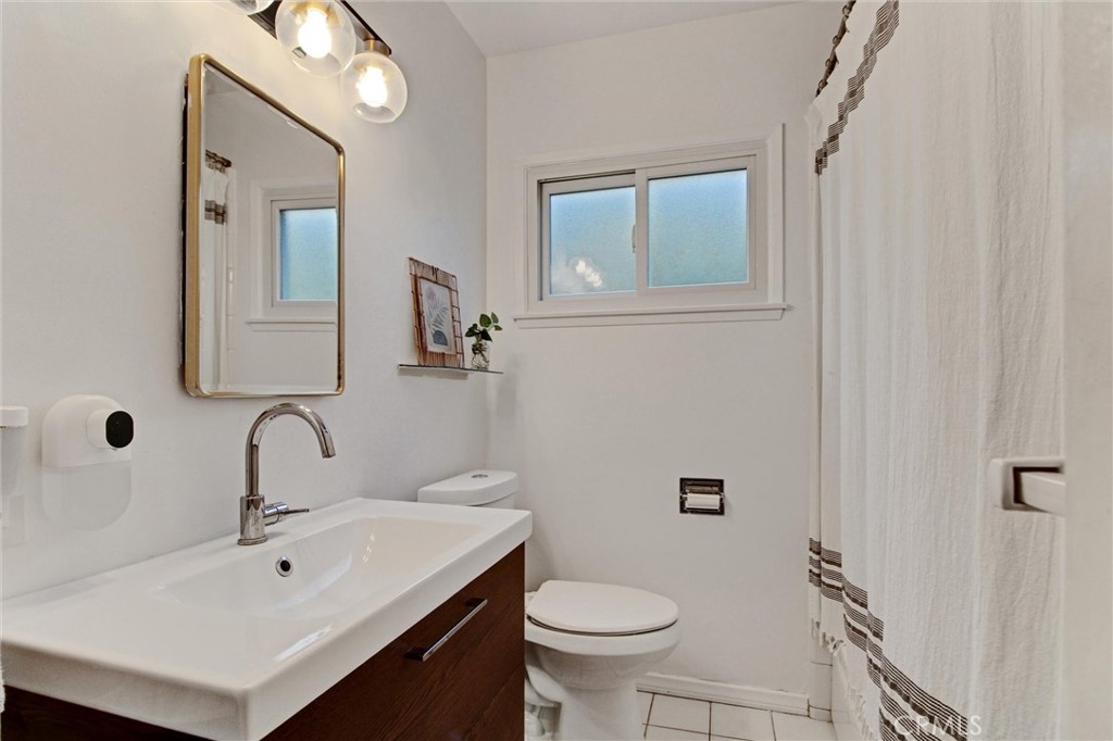 1247 Devon Property Photo 20