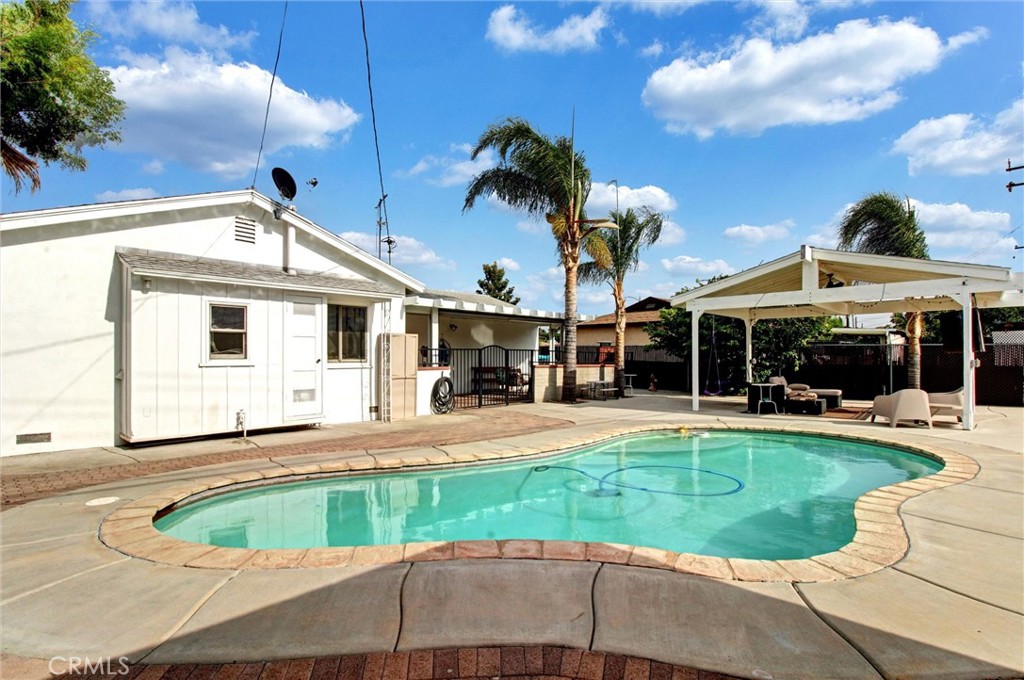 1247 Devon Property Photo 28
