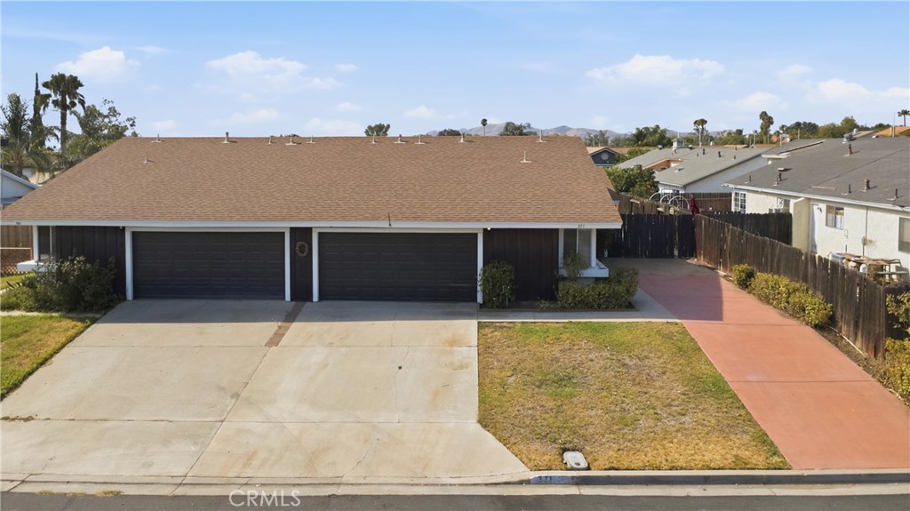371 Red Cedar Property Photo 35