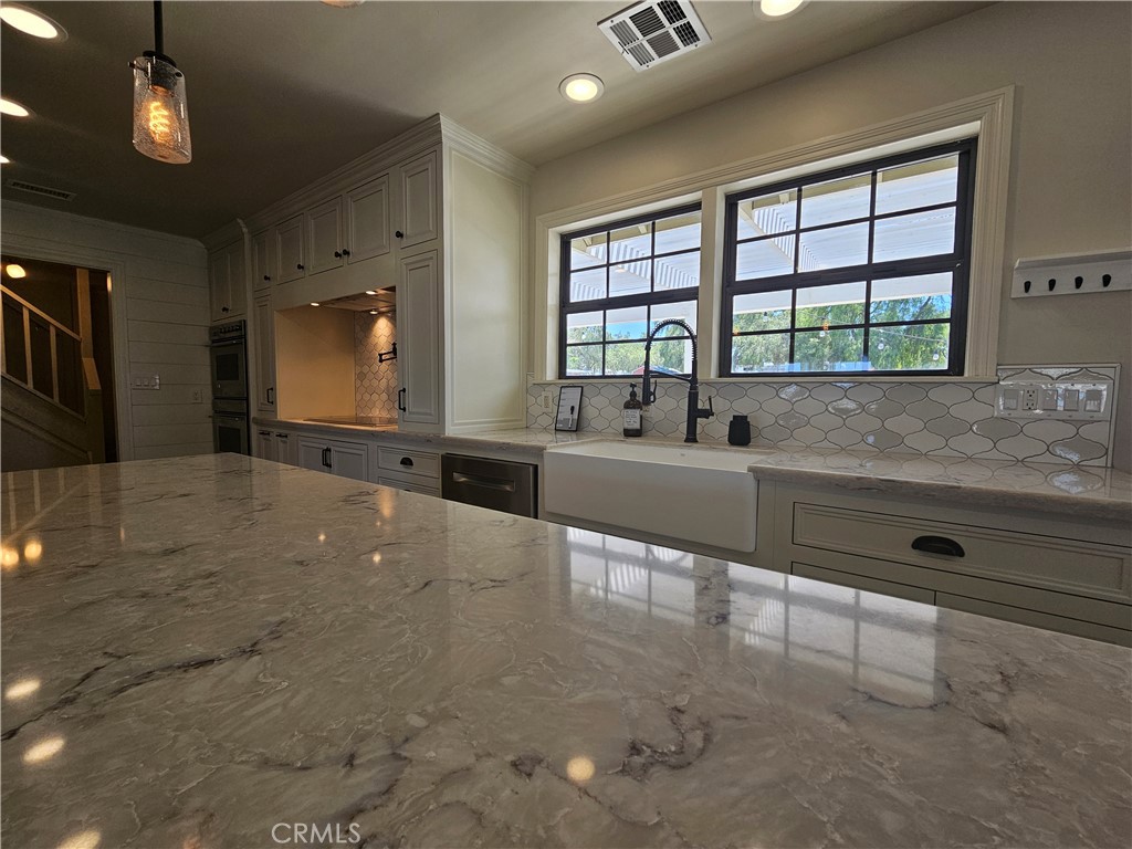 22530 Rolling Meadows Property Photo 32