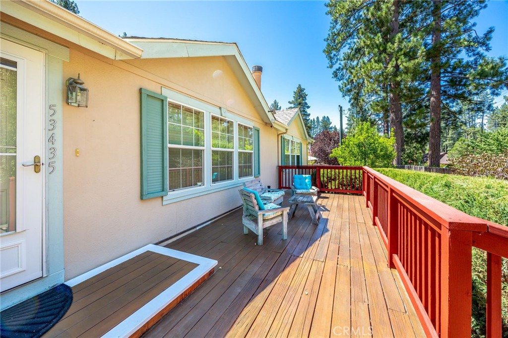 53435 Idyllbrook Drive Property Photo 4