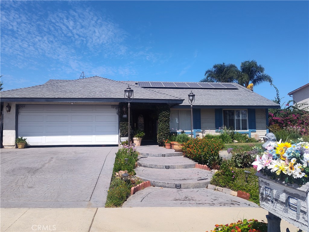 1626 Zinnia Property Photo 2