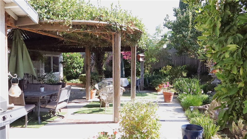 1626 Zinnia Property Photo 24