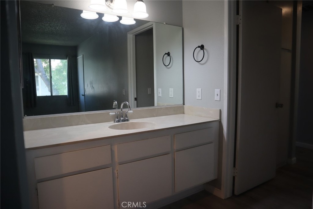 26200 Redlands Blvd. 18 Property Photo 10