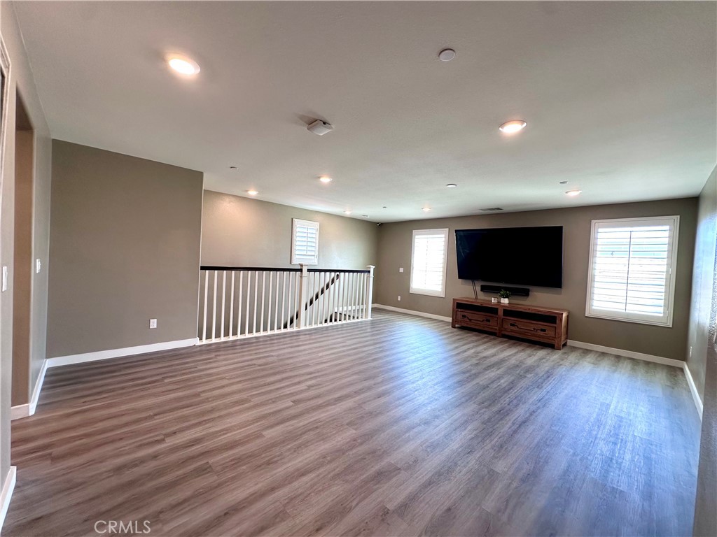 27541 Arches Drive Property Photo 16