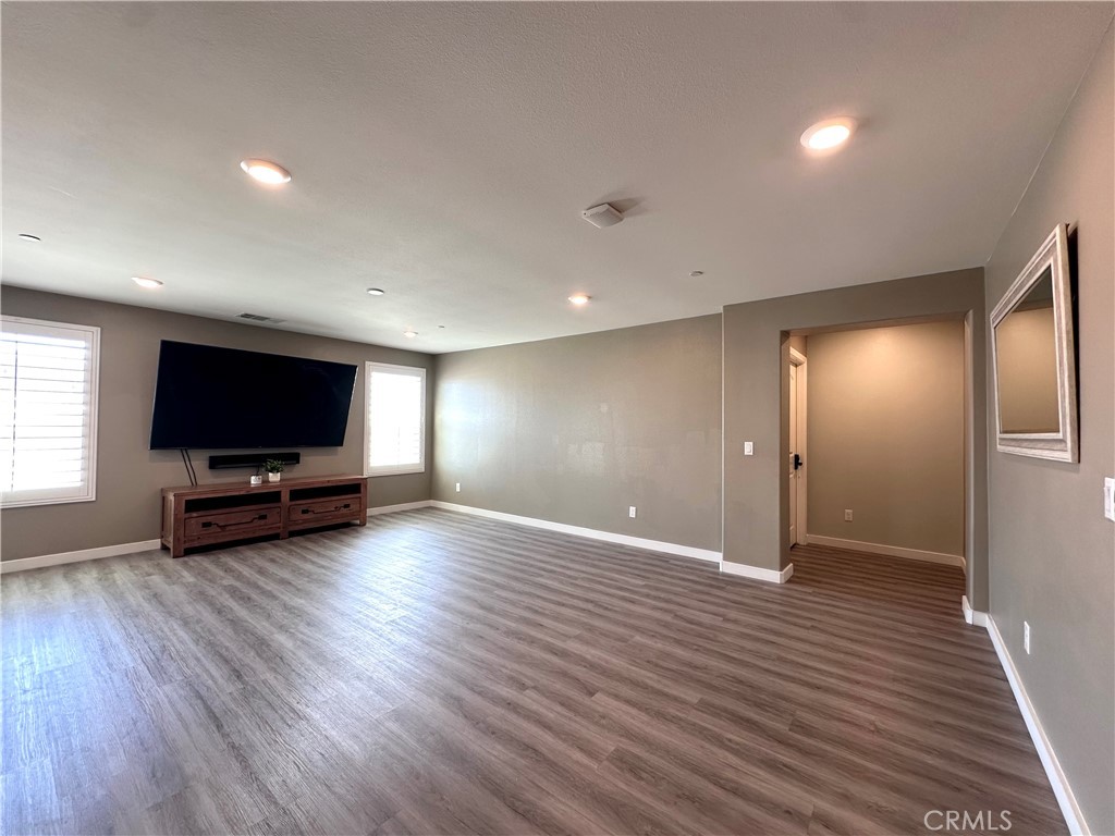 27541 Arches Drive Property Photo 17