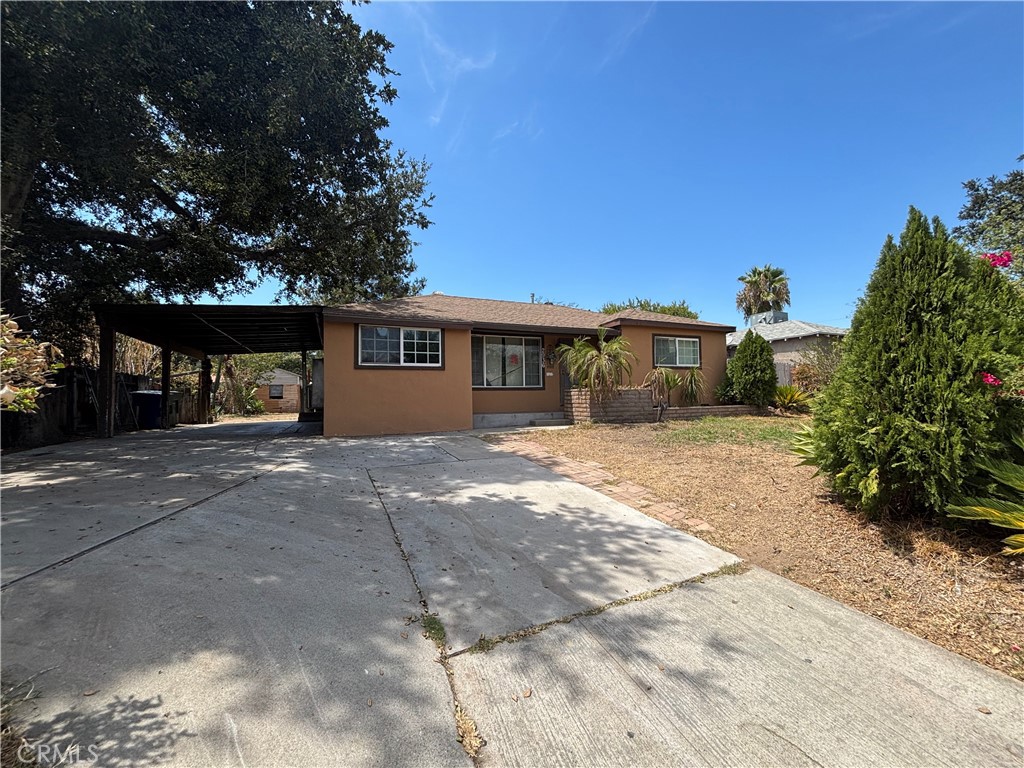 2936 Lincoln Property Photo 2