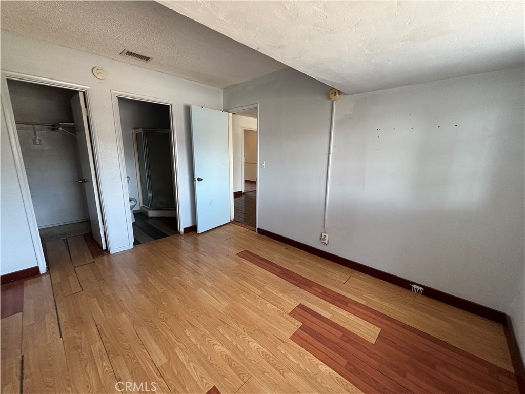 2936 Lincoln Property Photo 11
