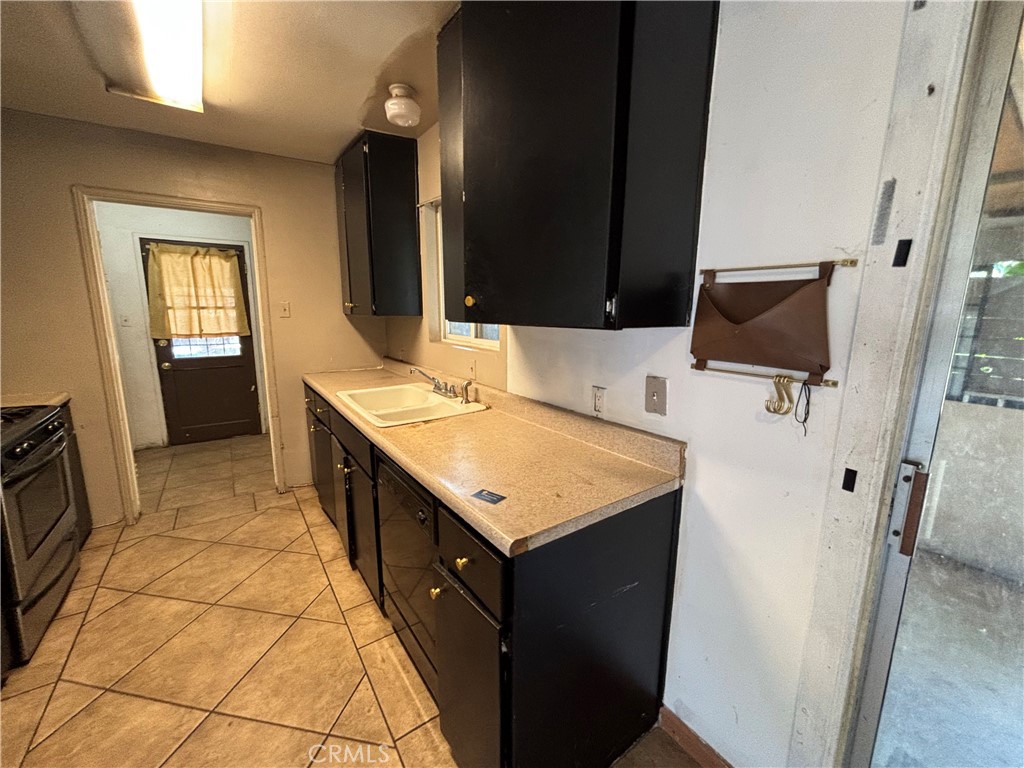 2936 Lincoln Property Photo 18