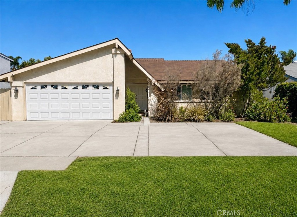 3205 Ramona