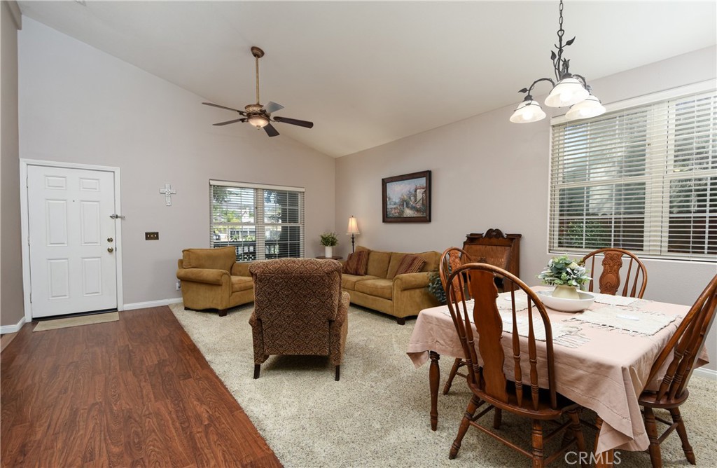 32720 Royal Oak Ln Property Photo 3