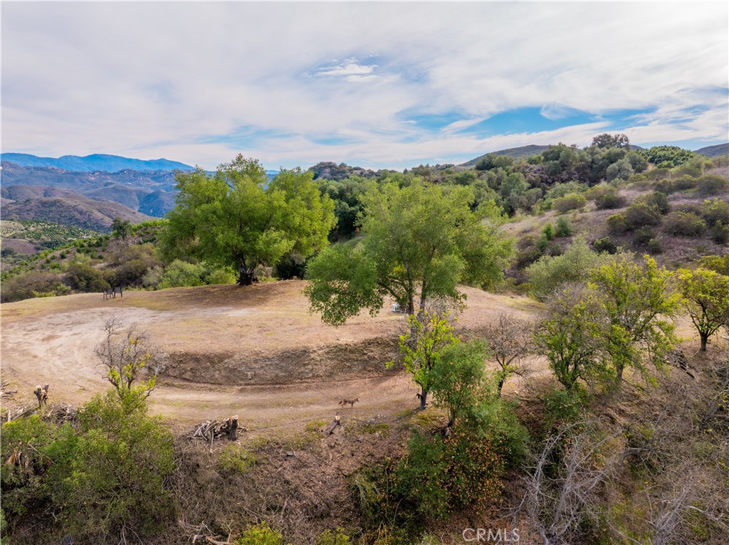46121 Avenida Tierra Property Photo 3