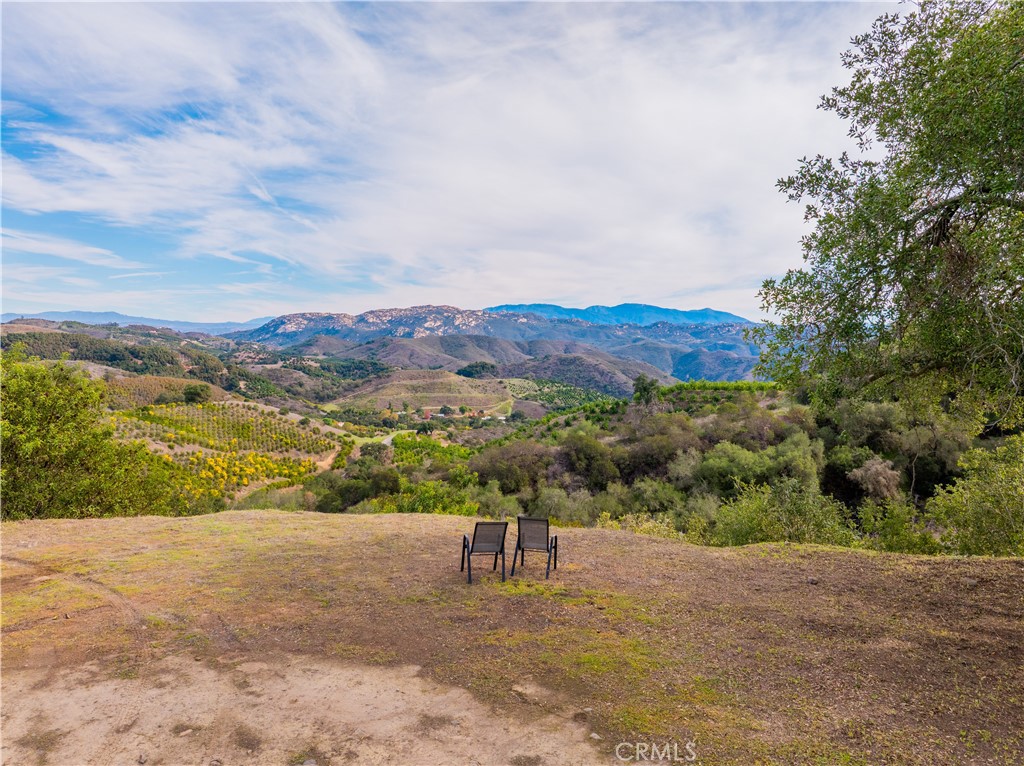 46121 Avenida Tierra Property Photo 5