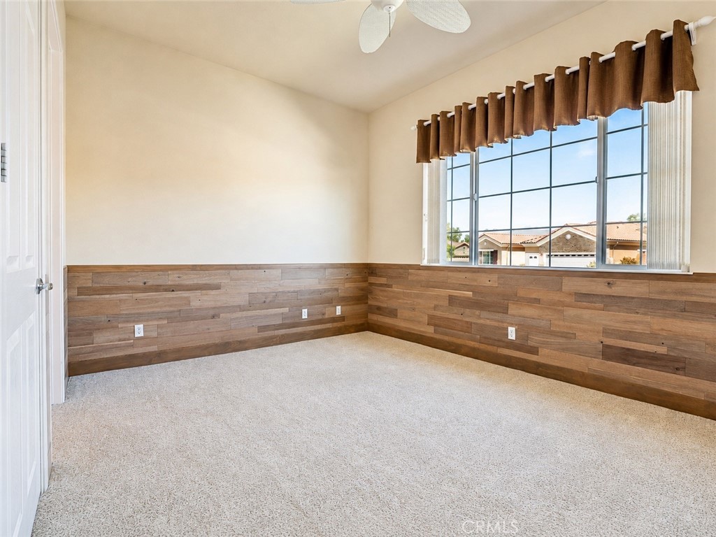 987 Avenal Property Photo 19