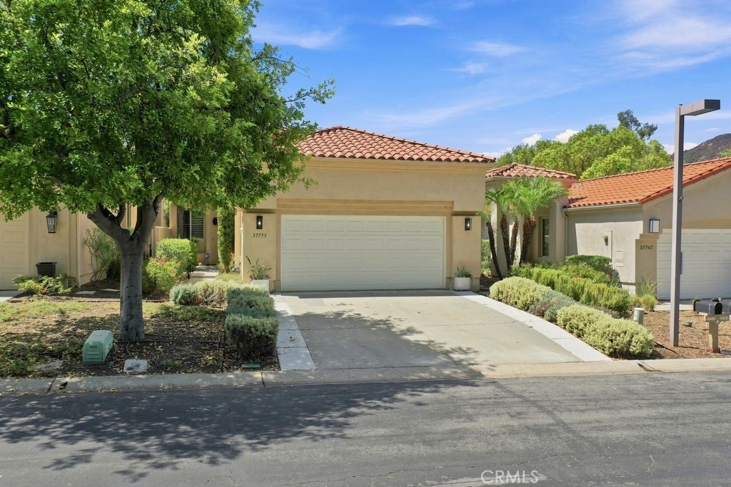 37775 Bear View Circle Property Photo 1