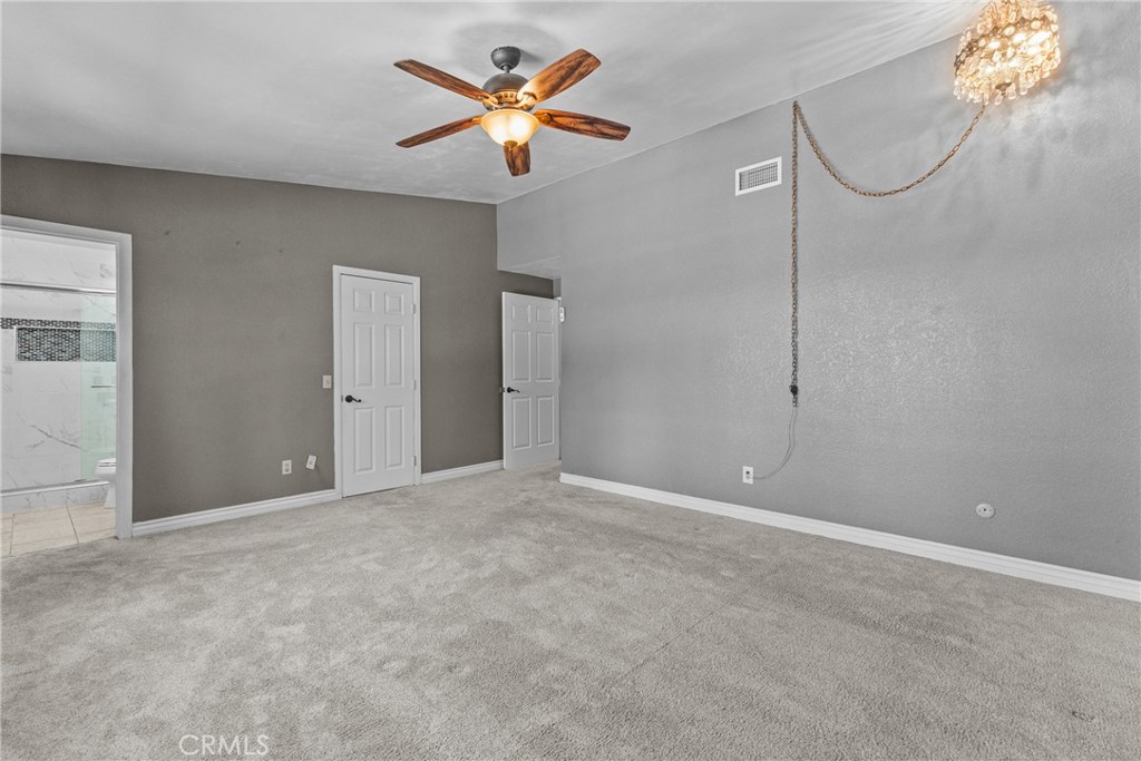 8557 Saddle Creek Drive Property Photo 19