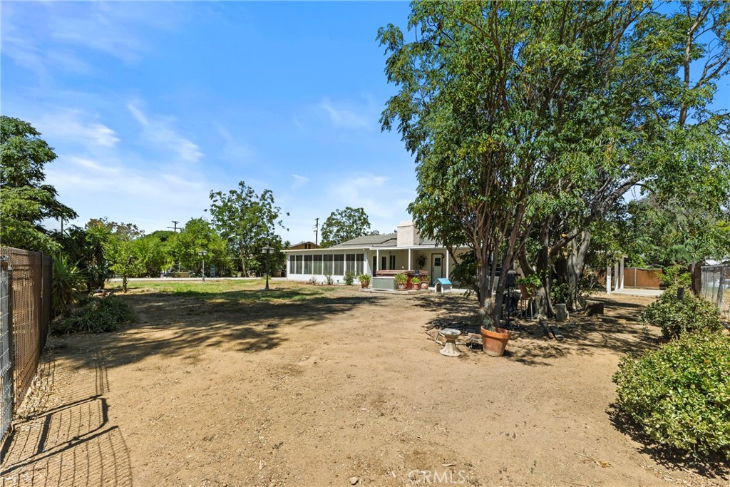 8557 Saddle Creek Drive Property Photo 27