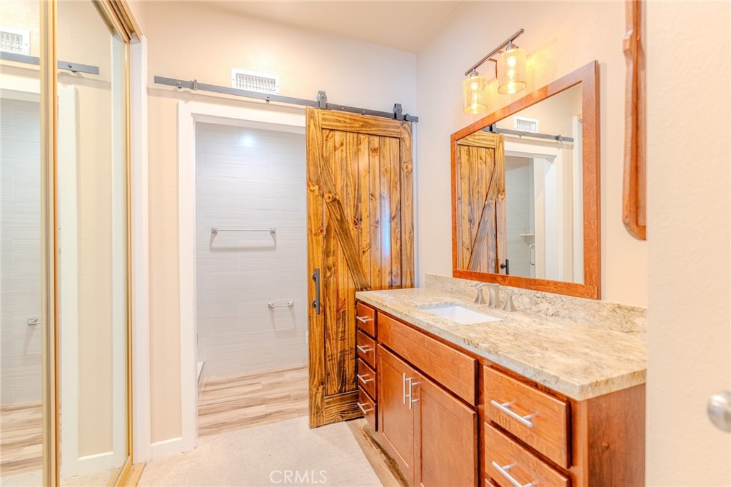 18530 Newbrook Circle Property Photo 15
