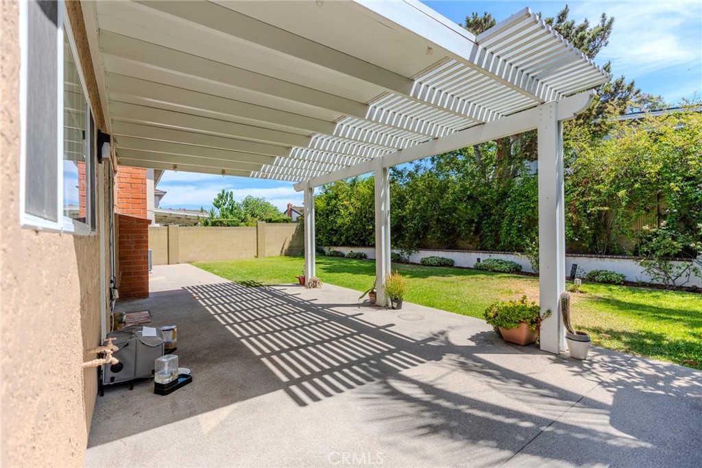 18530 Newbrook Circle Property Photo 34