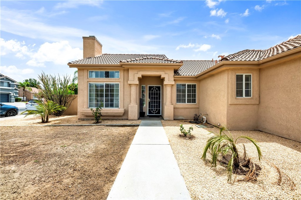 1182 Osprey Property Photo 4