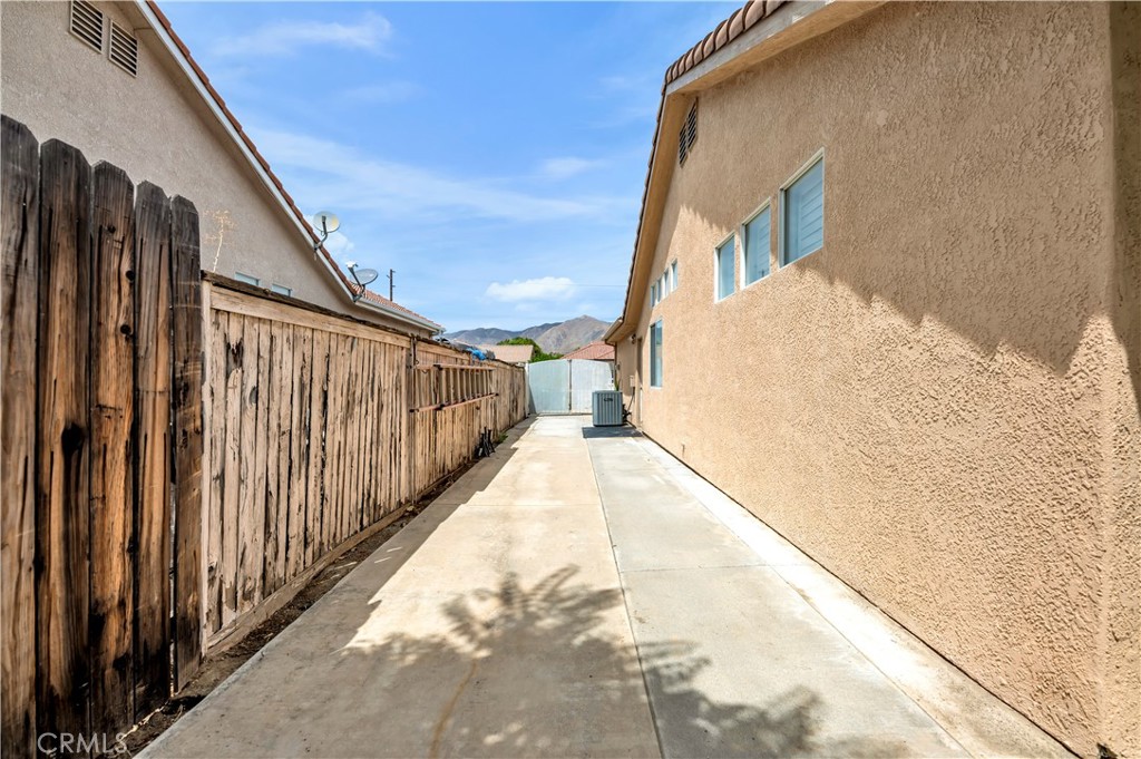 1182 Osprey Property Photo 25