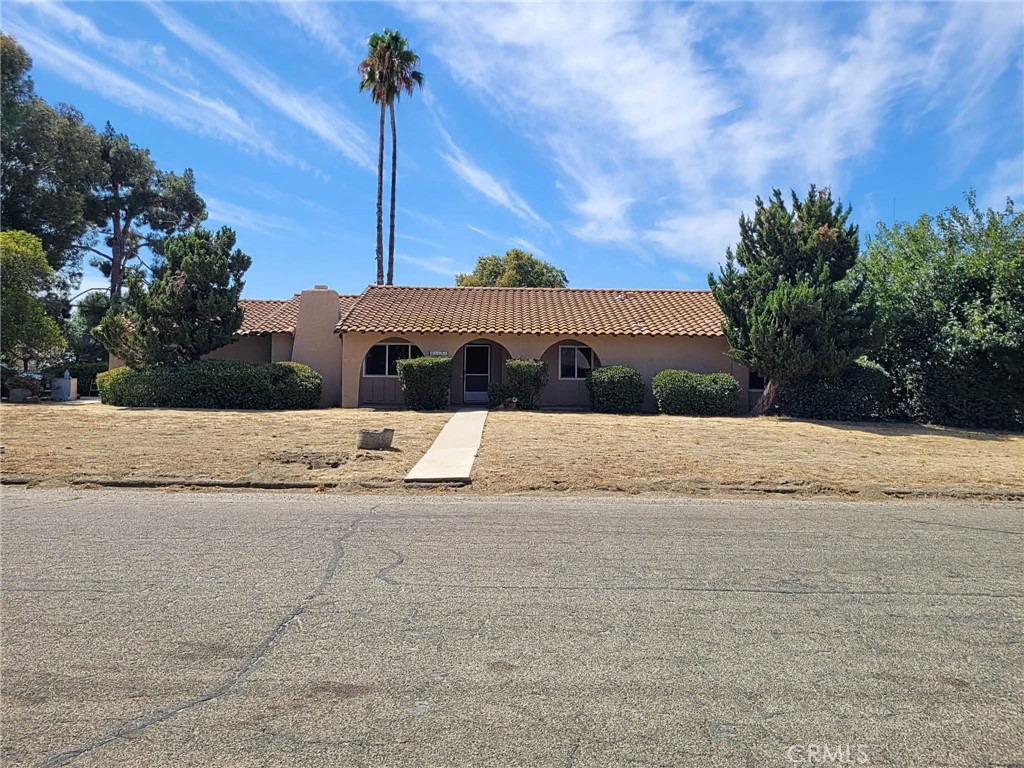 1631 Hackney Property Photo 1