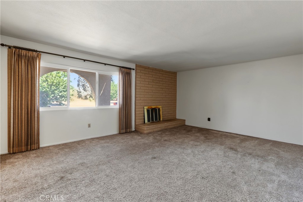 1631 Hackney Property Photo 5