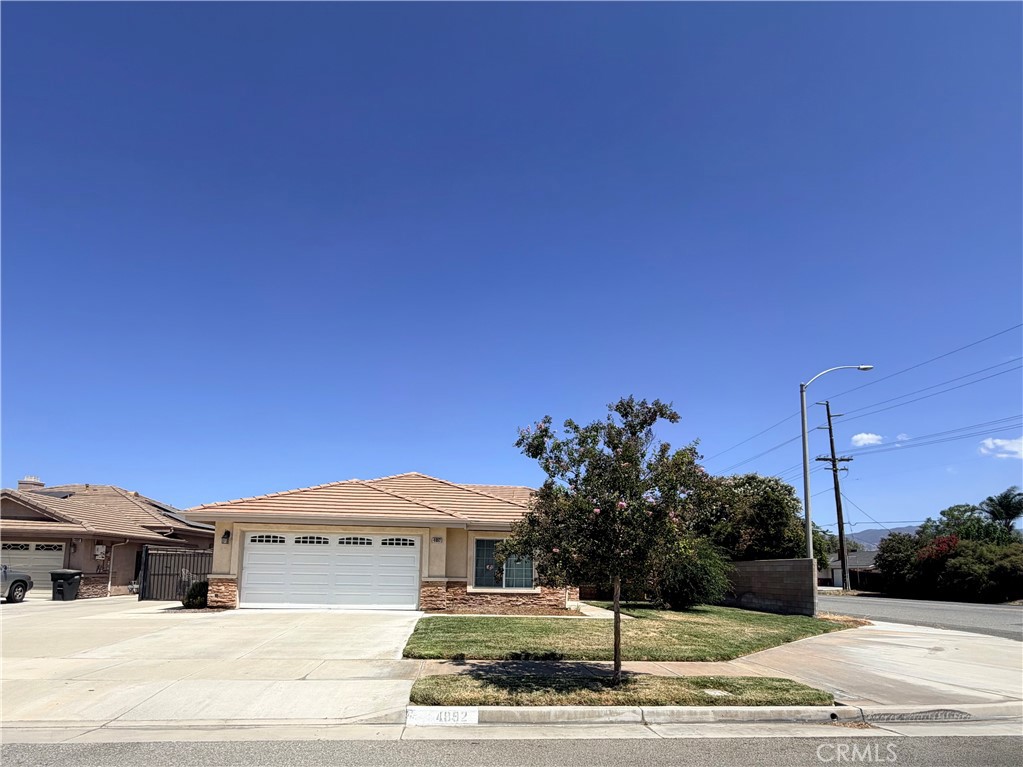 4892 Merlyn Street Property Photo 1