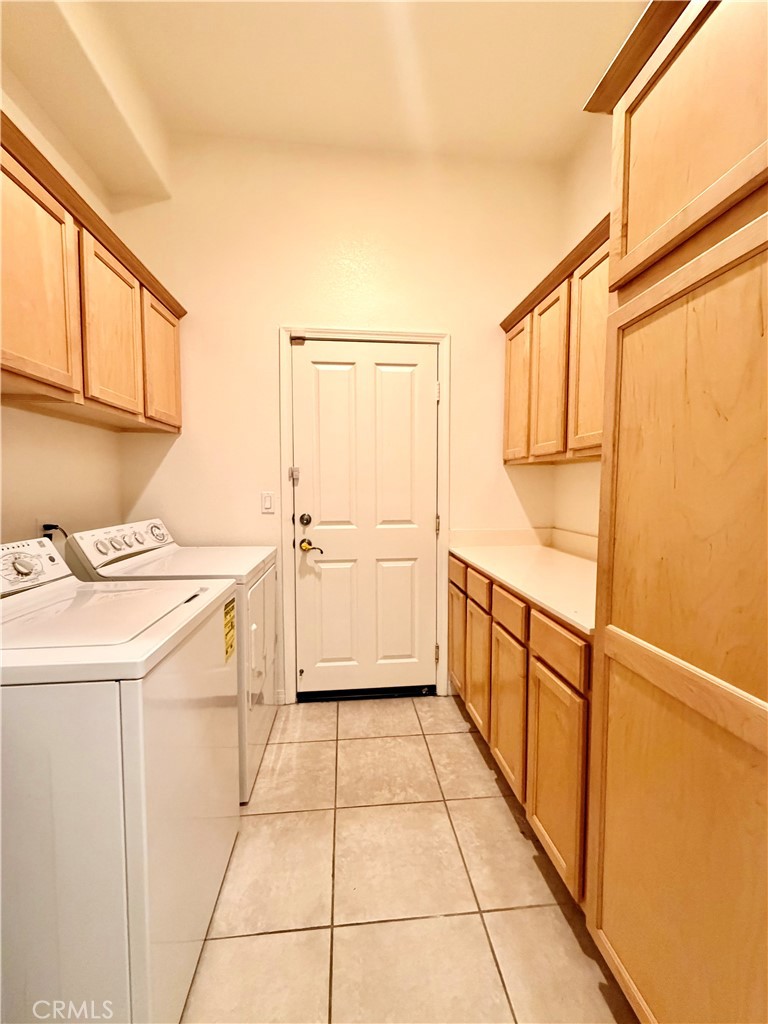 4892 Merlyn Street Property Photo 34