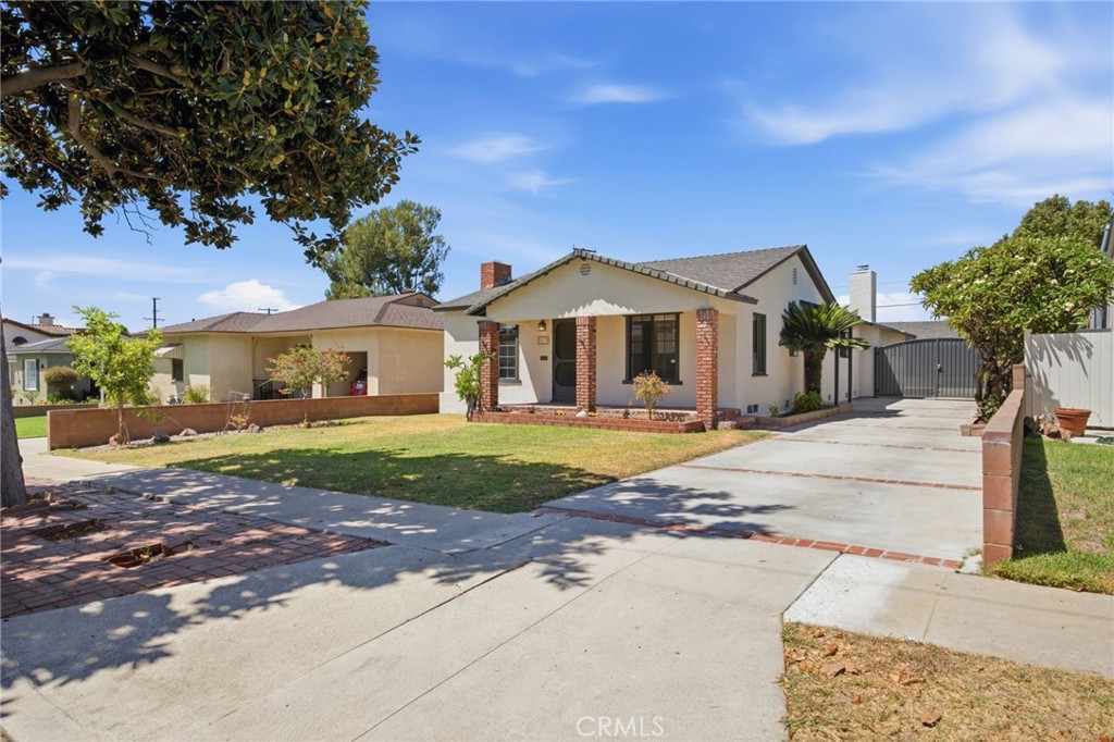 5537 Carley Avenue Property Photo 1