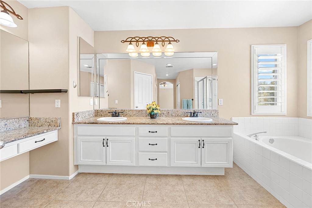 30975 Brassie Ln Property Photo 18