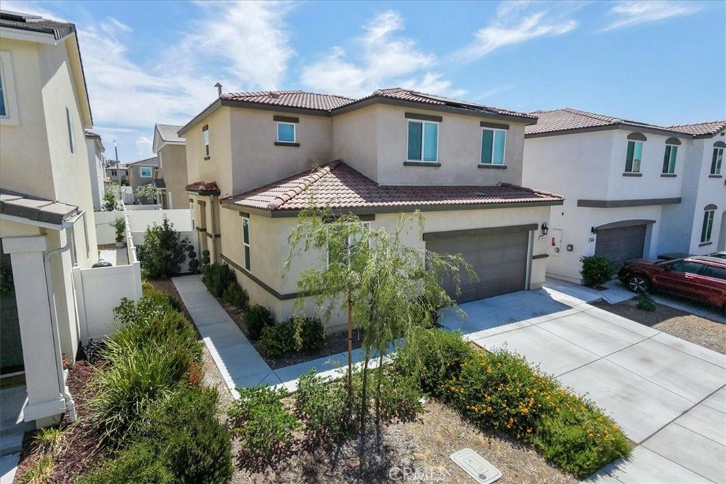 36414 Arcs Property Photo 3