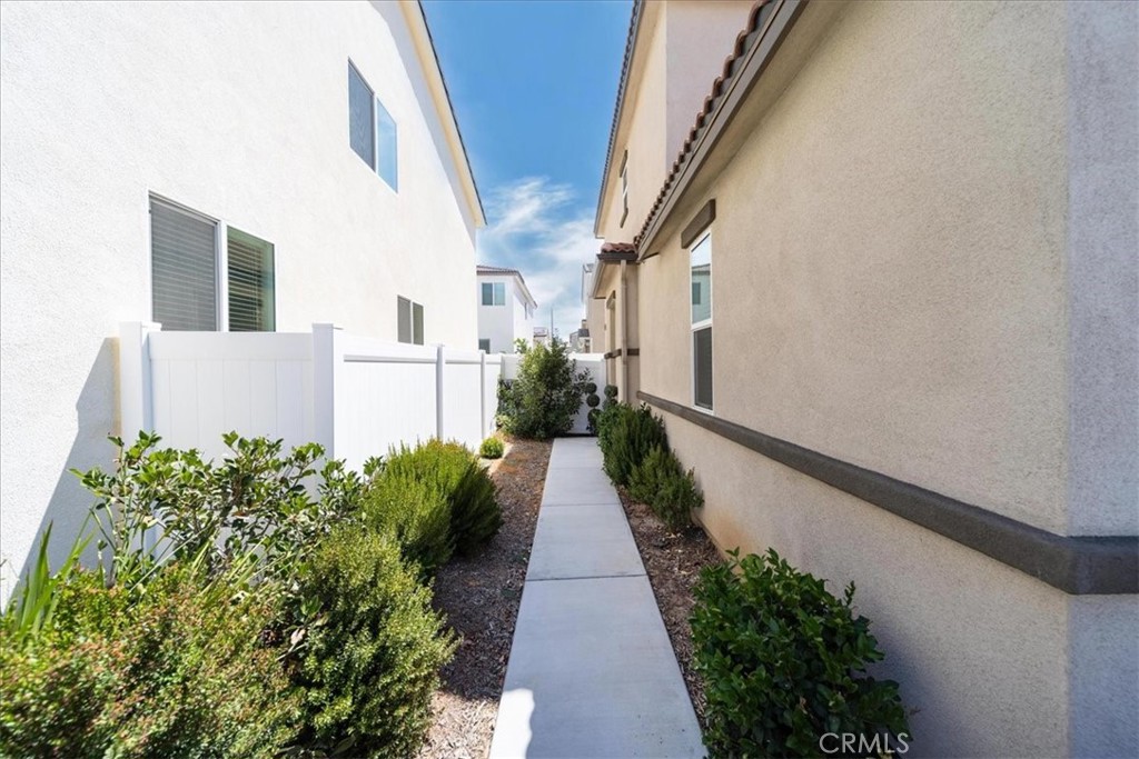 36414 Arcs Property Photo 7