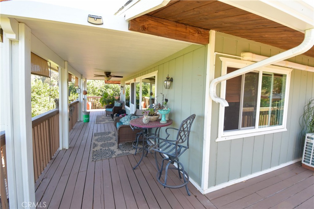 6051 Rainbow Heights Property Photo 15