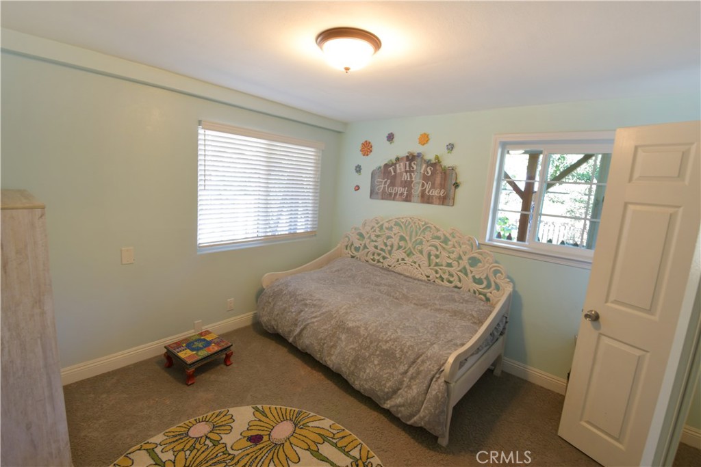 6051 Rainbow Heights Property Photo 30