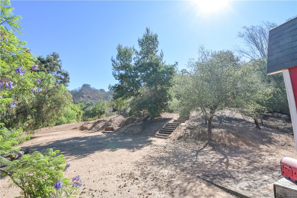 6051 Rainbow Heights Property Photo 34