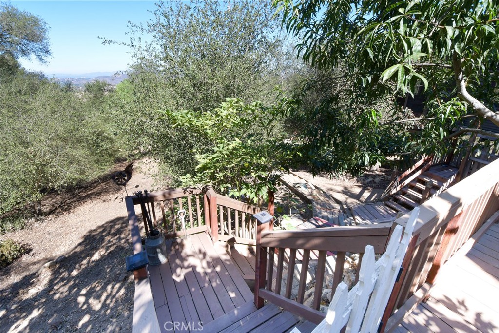 6051 Rainbow Heights Property Photo 39