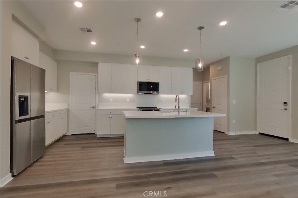29422 Walnut Tree Way Property Photo 6