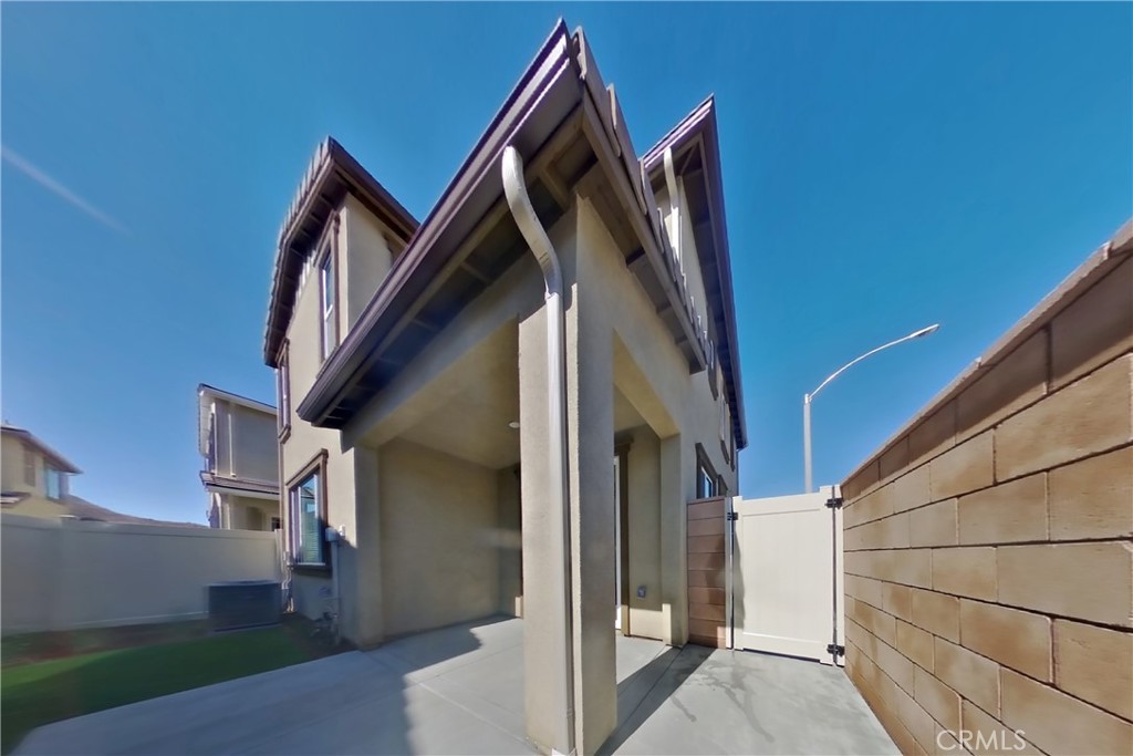 29422 Walnut Tree Way Property Photo 16