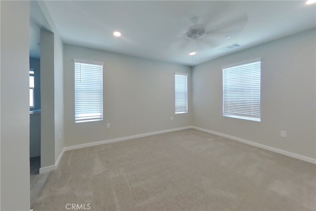 29428 Walnut Tree Way Property Photo 6