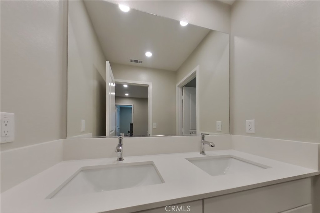 29428 Walnut Tree Way Property Photo 14