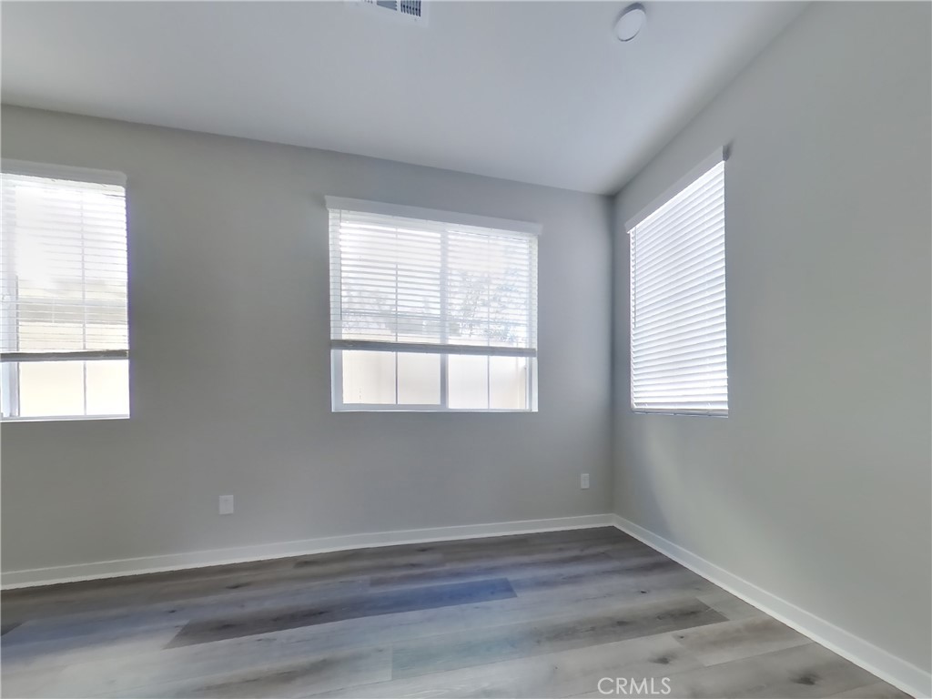 31695 Hans Drive Property Photo 5