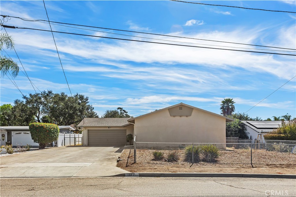 127 Brandenburg Lane Property Photo 3