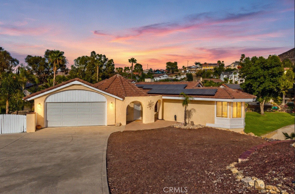 22032 W San Joaquin Drive Property Photo 1